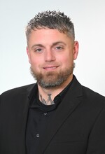 Real Estate Agent Chad Pierce